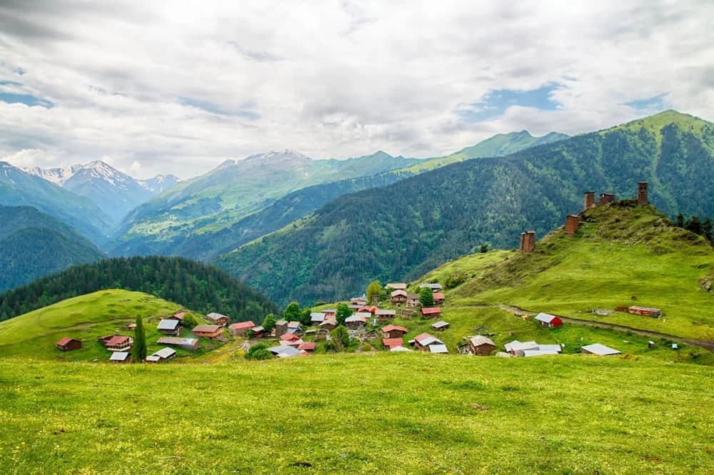 بهترین زمان برای سفر به گرجستان