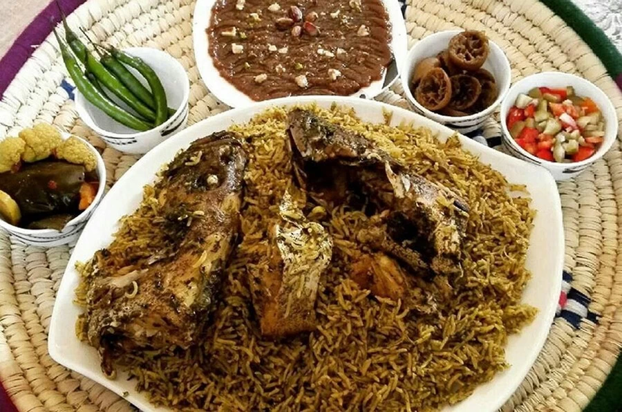 برنج دیشو با شیره خرما